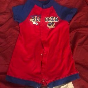 Moms little slugger - romper